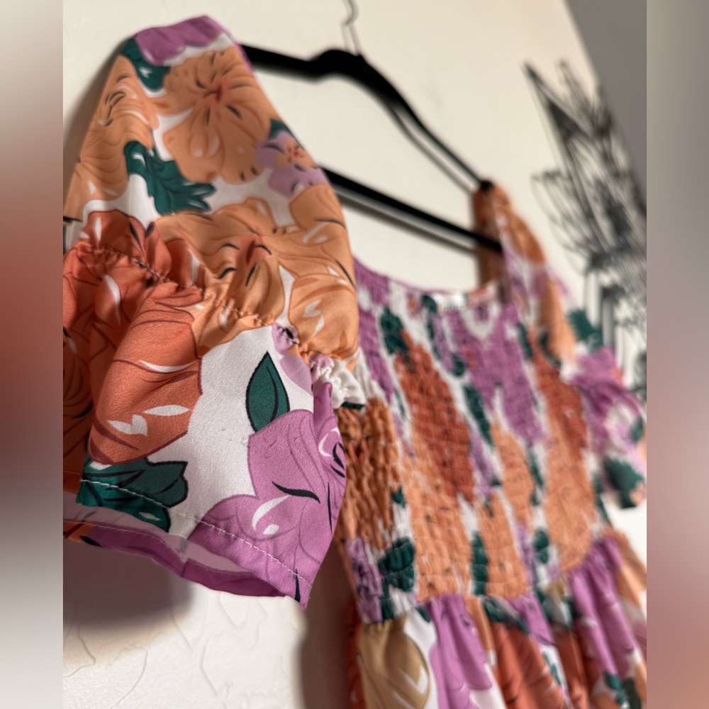 5/$25 - HUJOIN Floral Smocked Dress in Purple and Orange - Large